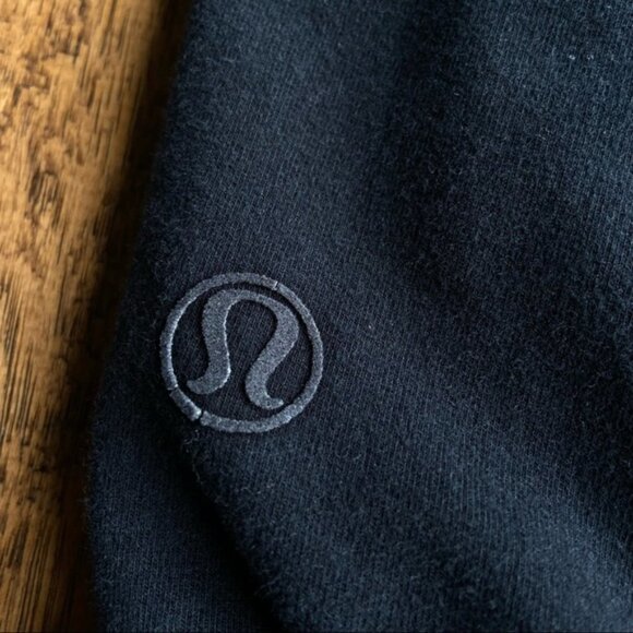 Lululemon Black cuddle crop jogger size 8 - Picture 4 of 8